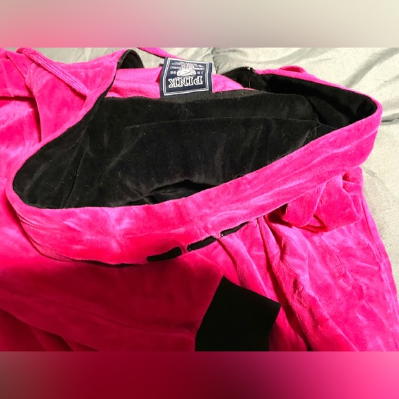 Authentic VS Sweatsuit one of a kind - Picture 4 of 15